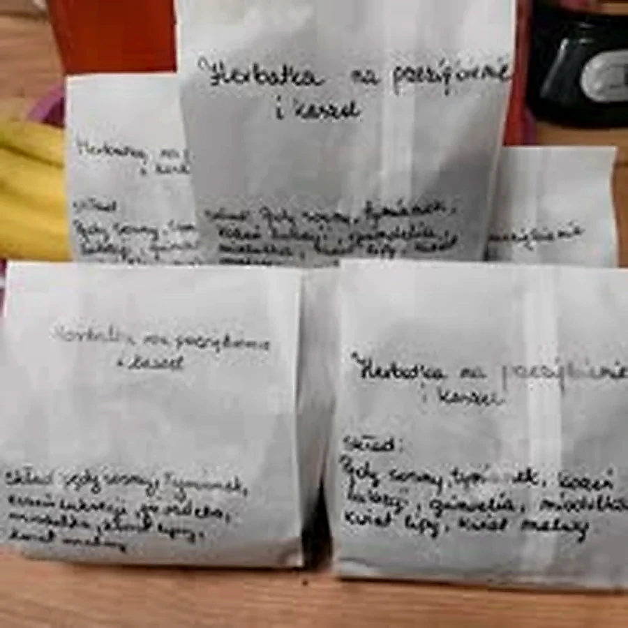 Ręcznie pakowane herbatki